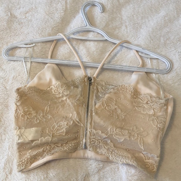 Crop top - Picture 2 of 4